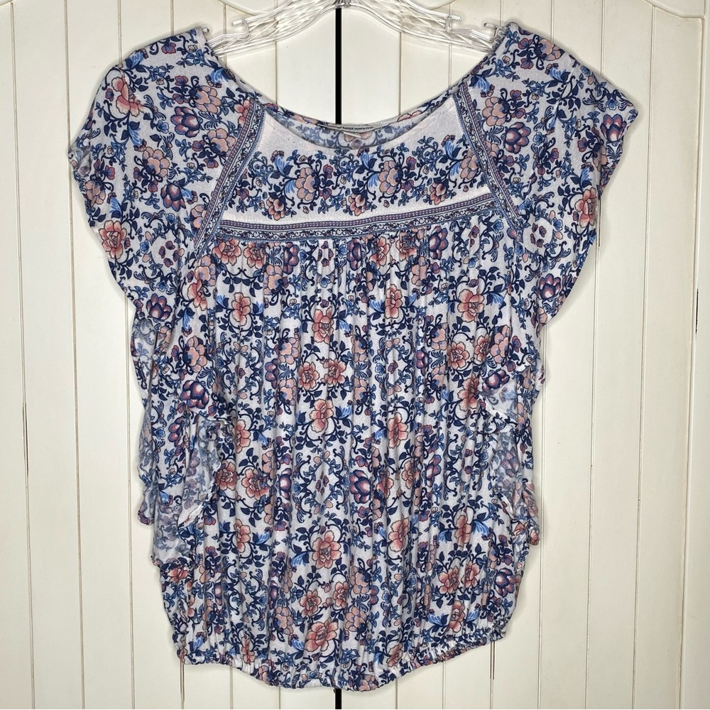 American Eagle Blue Pink Floral Print Top Flutter Sleeves Ruffle Trim Accent XS